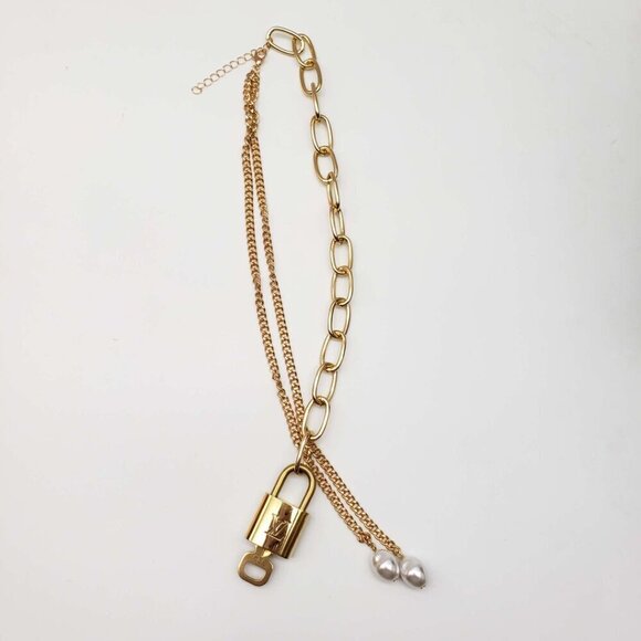 Authentic Louis Vuitton Lock and Key Gold Color with Gold Plated Chain Necklace - Picture 3 of 6